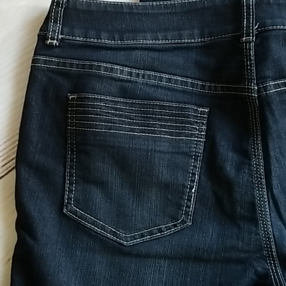 Chico's Platinum Denim Jeans Sz 1 - Picture 3 of 8